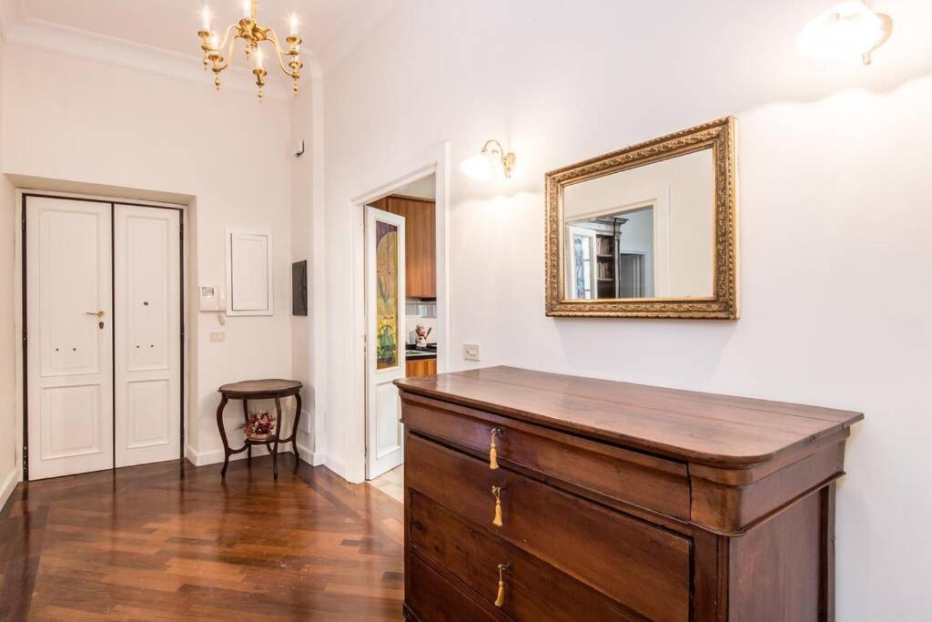 Vatican Large Comfortable Apartamento